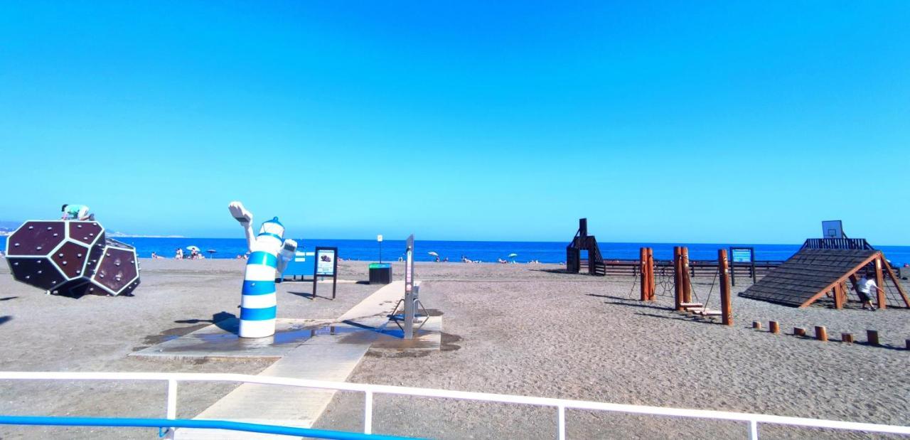 Center Of The Sea, Three Rooms - Alojamientos La Torre Torre Del Mar Exteriör bild